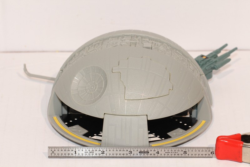 Star Wars /Micro Machines The Death Star A New Hope 1994 Vintage Galoob # 65871