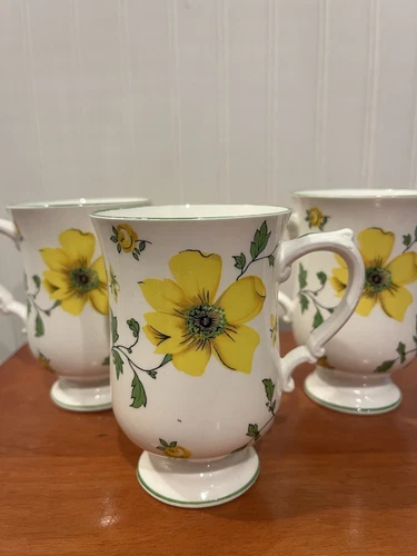 ROYAL VICTORIA fine bone china Yellow Dogwood Tea Cups Mugs Vintage 3 Pcs