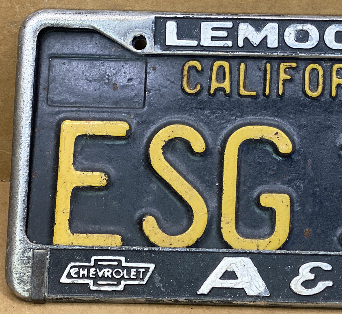 RARE CHEVROLET(LEMOORE Ca.) A&L CHEVROLET CAR LICENSE PLATE FRAME