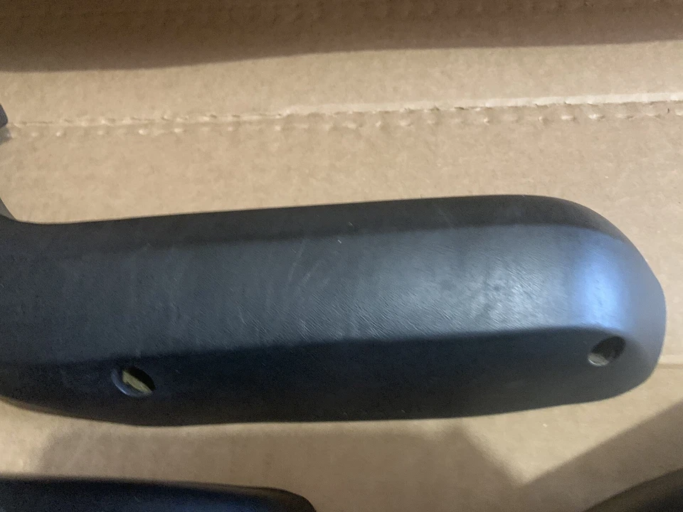 BMW E28 533I 535I M5 528I 528E OEM Interior Puerta Tirador Manija Apoyabrazos Negro EE. UU. Foto 3 de 4