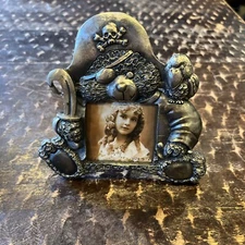Welforth Heavy Pewter Bear Picture Frame 3x3