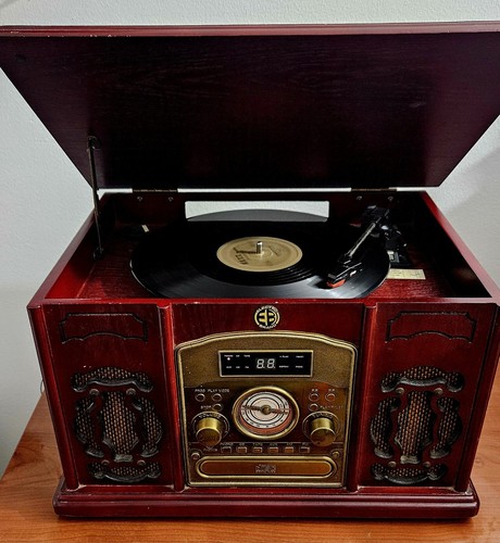 Electro Brand AM/FM Radio, Cassette & CD Player With Accessories.