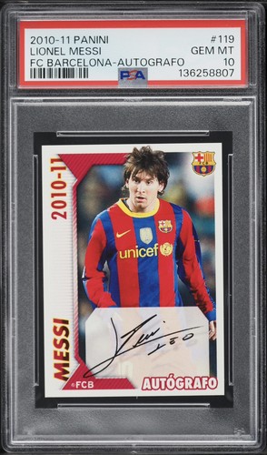2010-11 Panini FC Barcelona Autografo #119 Lionel Messi PSA 10