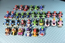 Hot Wheels Mario Kart Racers Die cast 1/64 Lot of 33 Luigi, Peach, Yoshi, Bowser