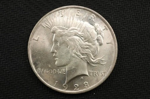 NobleSpirit (JL) Choice BU 1923 Silver Peace Dollar Some Light Toning Nice Color