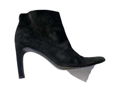 Gucci Black Suede Pointed Toe Bootie Heels 7.5/37.5 Pull On