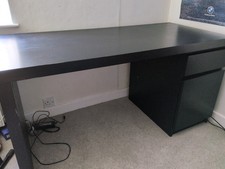 IKEA Malm Desk 140cm x 65cm --Black-Brown Finish