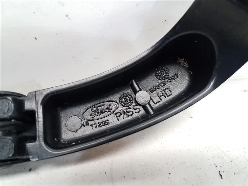 2000 Ford Taurus (Sedan) Passenger Right Wiper Arm  - Image 3 of 3