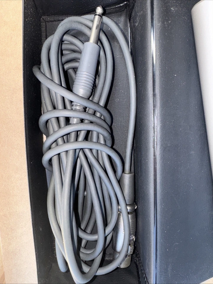 Realistic 33-1080 Back Electret Cardioid Microphone W/cord - Image 3 of 4