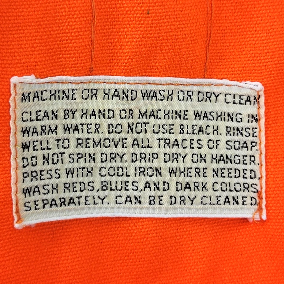 Vintage Orvis Fishing Hunting Vest Size Small 4 Button Back Storage Side Pockets - Image 4 of 4