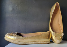 PLANOS DE RATÓN DE CUERO METÁLICO DORADO MARC by MARC JACOBS CON SUELAS DE CUERDA