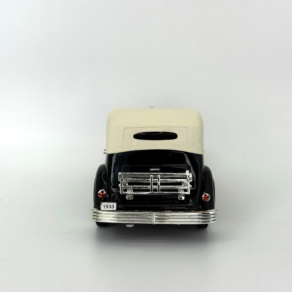 VTG 1933 Cadillac Fleetwood Convertible Diecast Car Black Cream Top READ 1:32 - Image 4 of 4