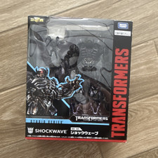 Takara Tomy Transformers Studio Series Shockwave Figure - Dark of the Moon