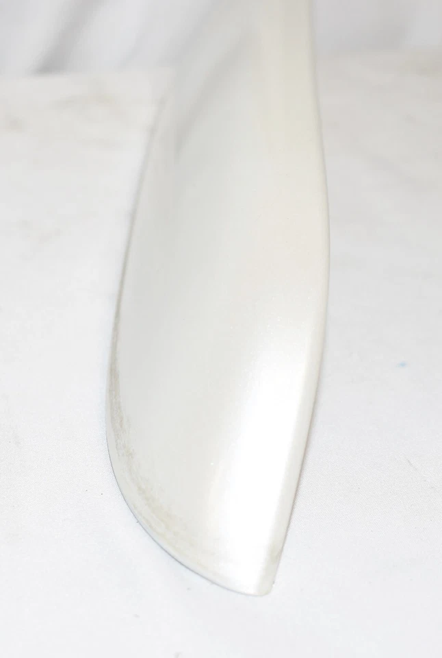 02-06 Cadillac Escalade y ESV Cubierta de extremo de techo trasero izquierdo blanco diamante B1A01 Foto 2 de 4