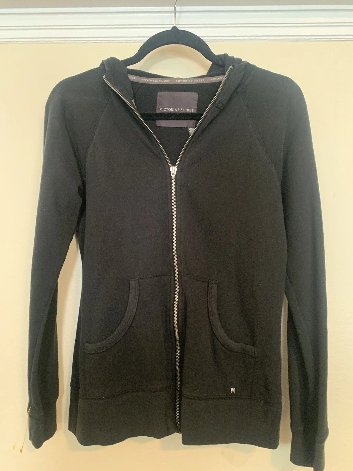 UNDERCOVER Victorias Secret giacca paillettes piccola full zip nera felpa con cappuccio VS Loves NEW YORK