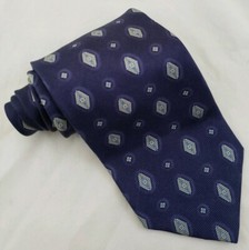 Vintage Jos A Bank USA Made Hand Sewn Silk Classic Blue Neck Tie 3.9W 61L