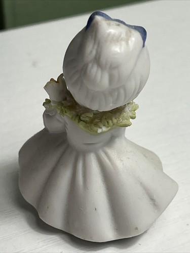 Vintage Napcoware 2" Little Girl Miniature Figurine Bone China ๐บ Flower Girl - Picture 6 of 8