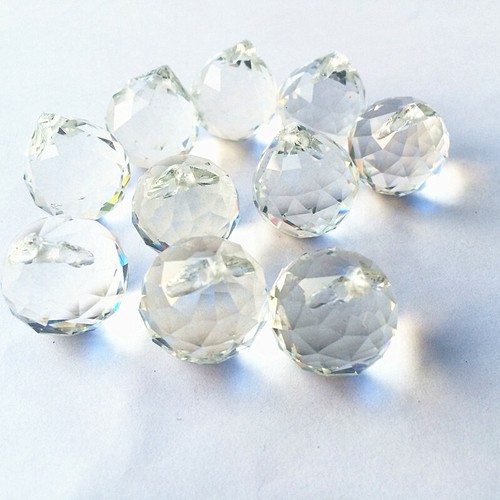 10 pièces pendentif attrape-soleil transparent 20 mm fengshui à facettes prisme boule cristal - Photo 1 sur 4