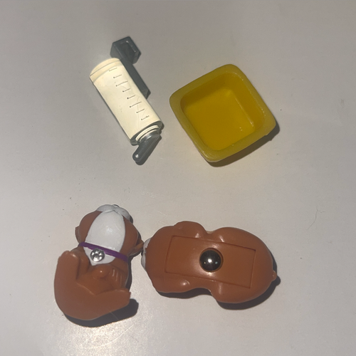 Vintage 1992 Kenner Littlest Pet Shop Ready To Go Pets Hurrying Hamsters - Picture 3 of 8