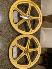 1970'S TUFF WHEEL I 20" SKYWAY BMX WHEELS YELLOW With Reflectors
