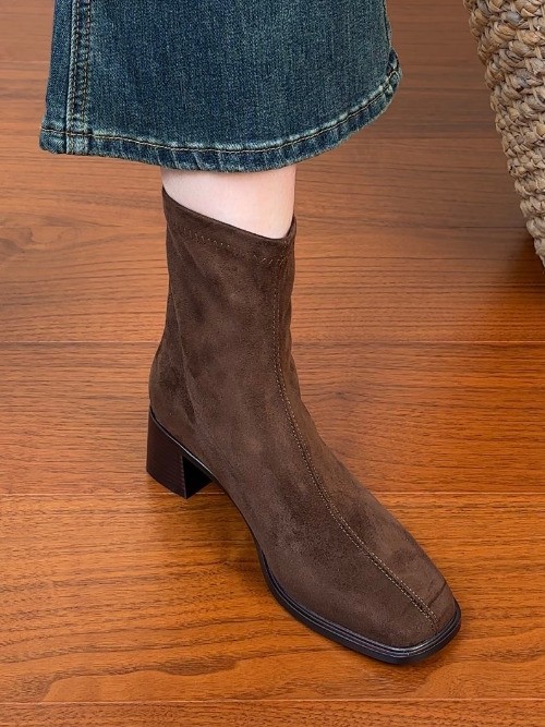 New high-heeled women's short boots with square toe and thick heel