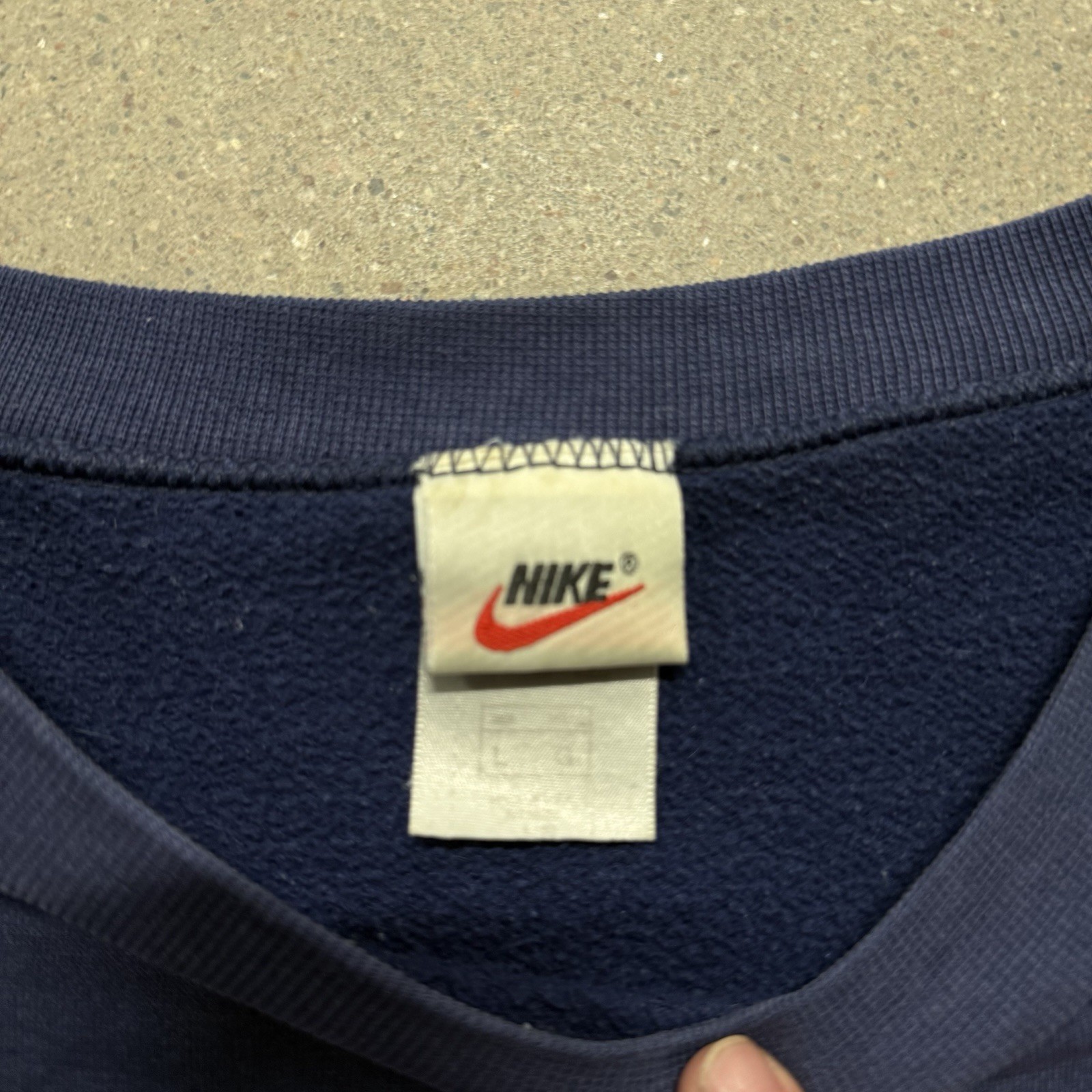 Vtg Nike Crewneck Sweatshirt XL Navy Blue Embroidered Center Big Swoosh 90’s thumbnail 2