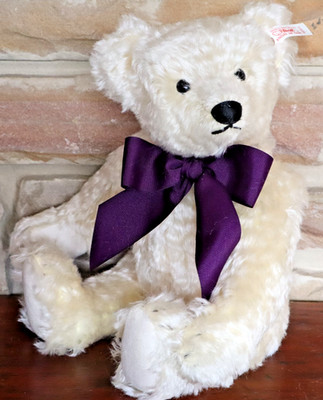Steiff Teddy Bear Hamleys Charlotte Limited Edition Growler white mohair #652813