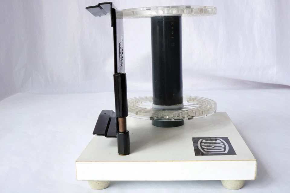 Carrete ovalado Jobo 2201 6 negativos 4x5 y cargador de película de hoja modelo antiguo con Alemania Foto 3 de 4