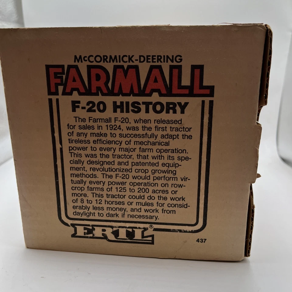 ERTL Farmall Tractor. McCormick-Derring F-20. 1/26 Scale.  Special Edition. New - Image 3 of 4