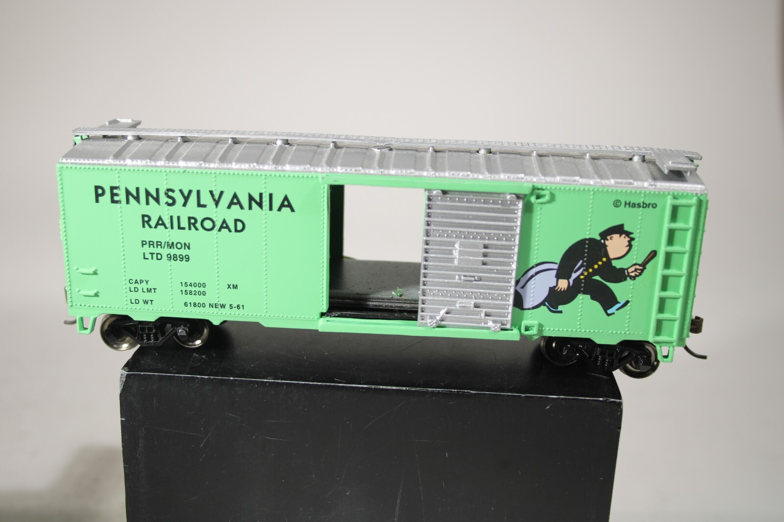 Bachmann HO Scale Monopoly Collector's Edition Train Green Boxcar 9899