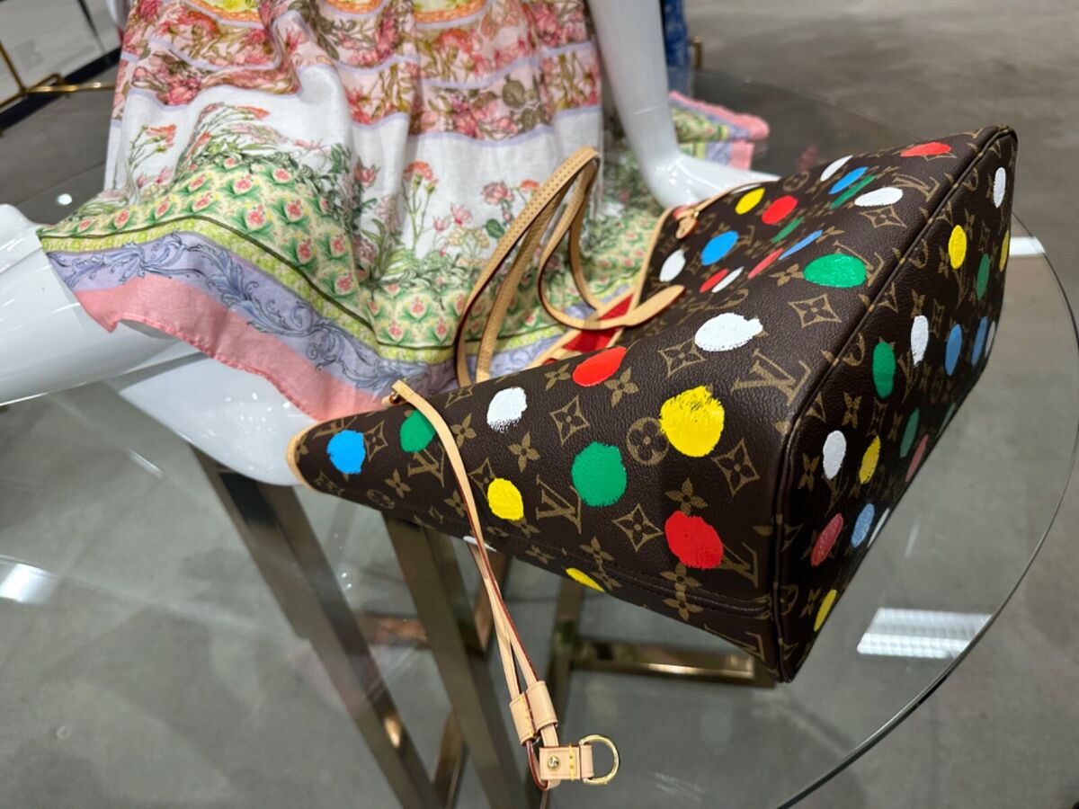 NWT Louis Vuitton Yayoi Kusama collab LV x YK Neverfull MM NWT Louis Vuitton Yayoi Kusama collab LV x YK Neverfull MM