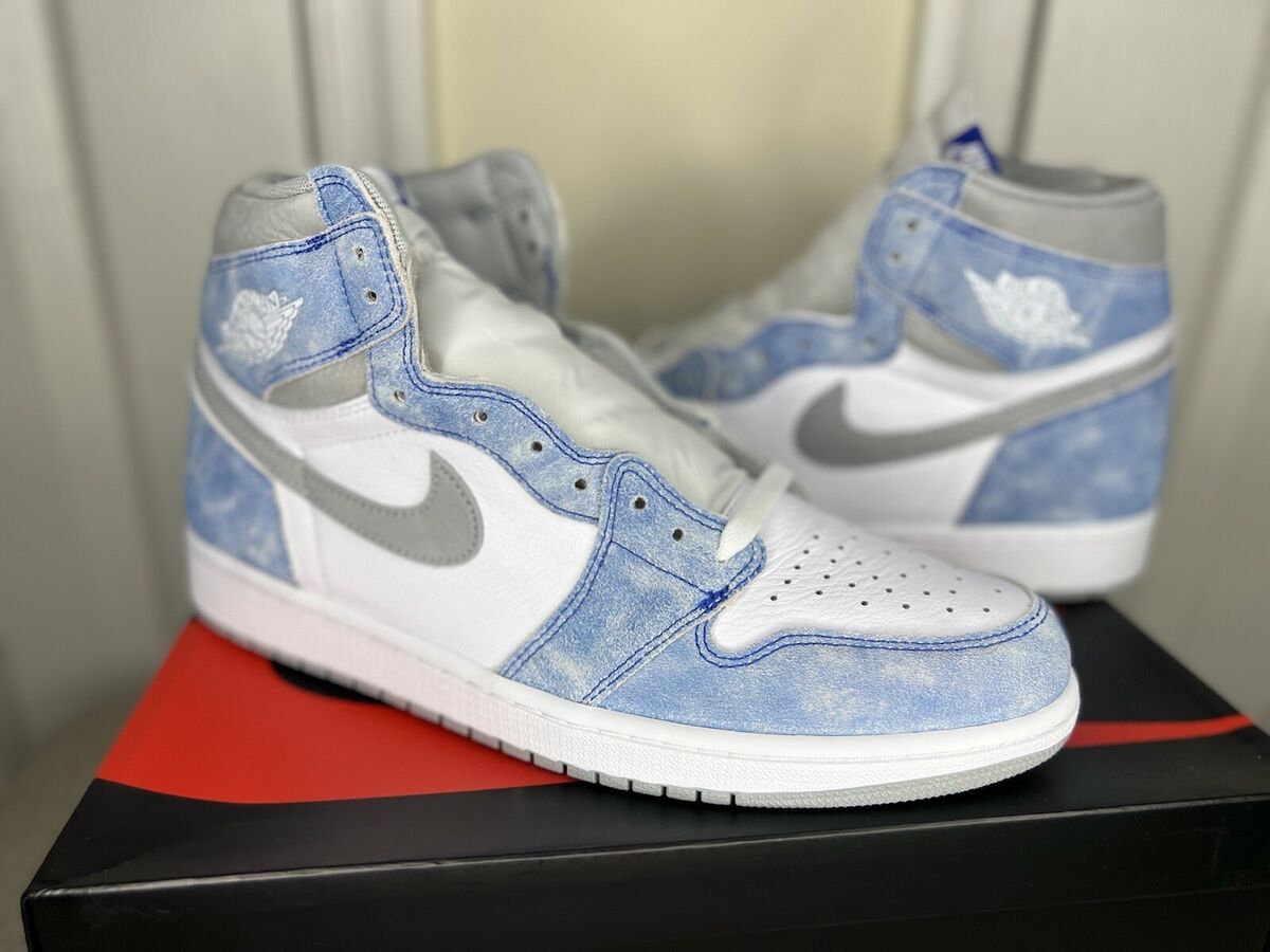 Nike Jordan 1 Retro High OG Hyper Royal UNC Lost & Found Nike Jordan 1 Retro High OG Hyper Royal UNC Lost & Found