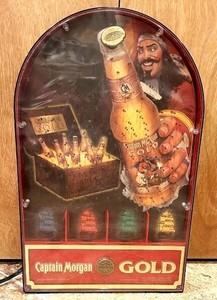 2002 CAPTAIN MORGAN GOLD LIGHTED "PLINKO" SIGN BAR WALL HANG or TABLETOP, *READ*