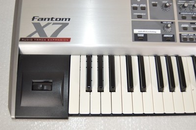Roland Fantom-X7 76 Key Digital Keyboard Synthesizer Tested W/Hard