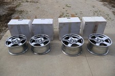 4 Used Corvette Chrome Rims 2- 17x8.5 2- 18x9.5.  Factory Set  C5 