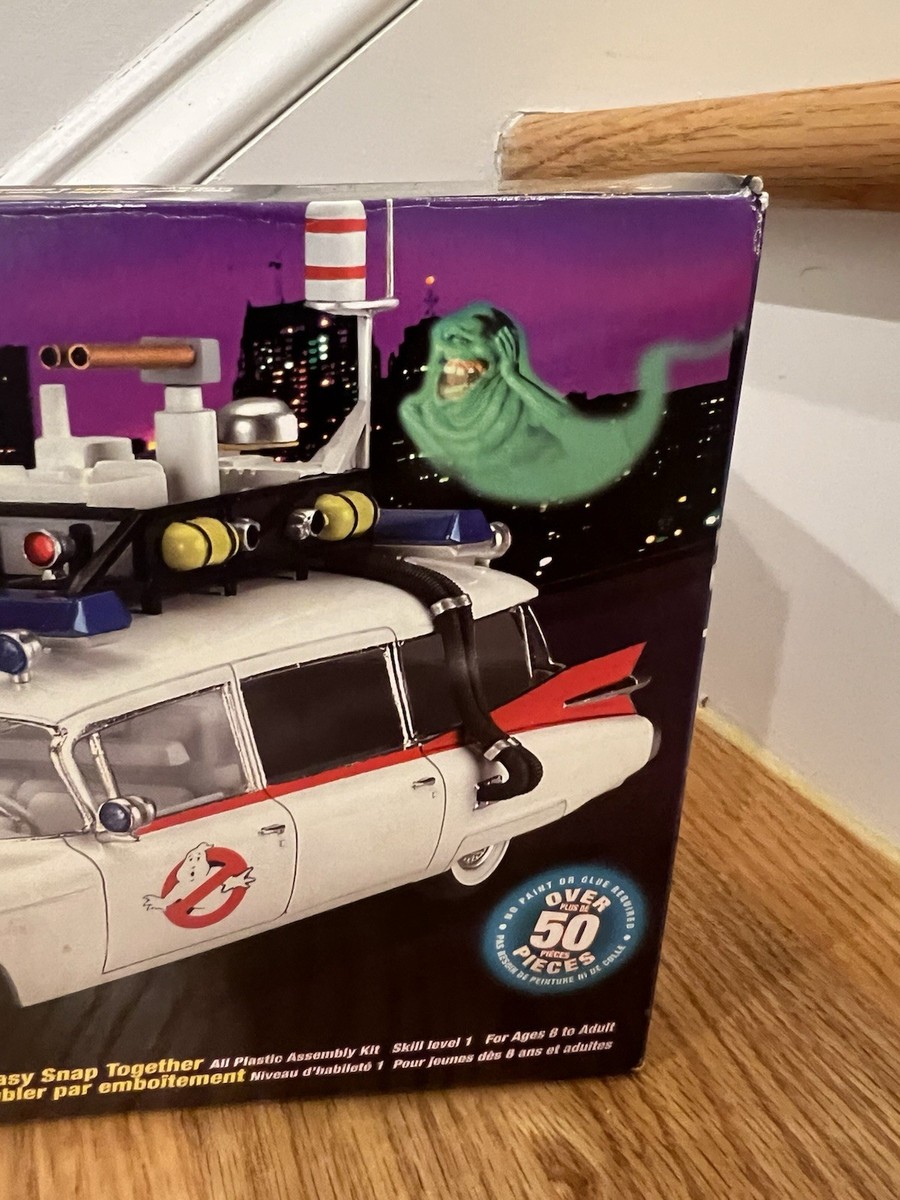 Factory Sealed Polar Lights Ghostbusters ECTO1 1:25 Model Kit