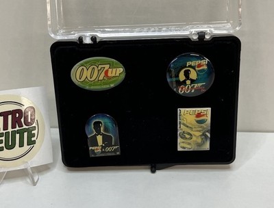 4 James Bond 007 Pepsi /7Up -Pins in Box Schutz
