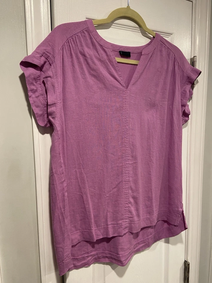 Splendid Size S Lavender V Neck Soft Linen Blend Split Hem Short Sleeve Top - Image 3 of 4