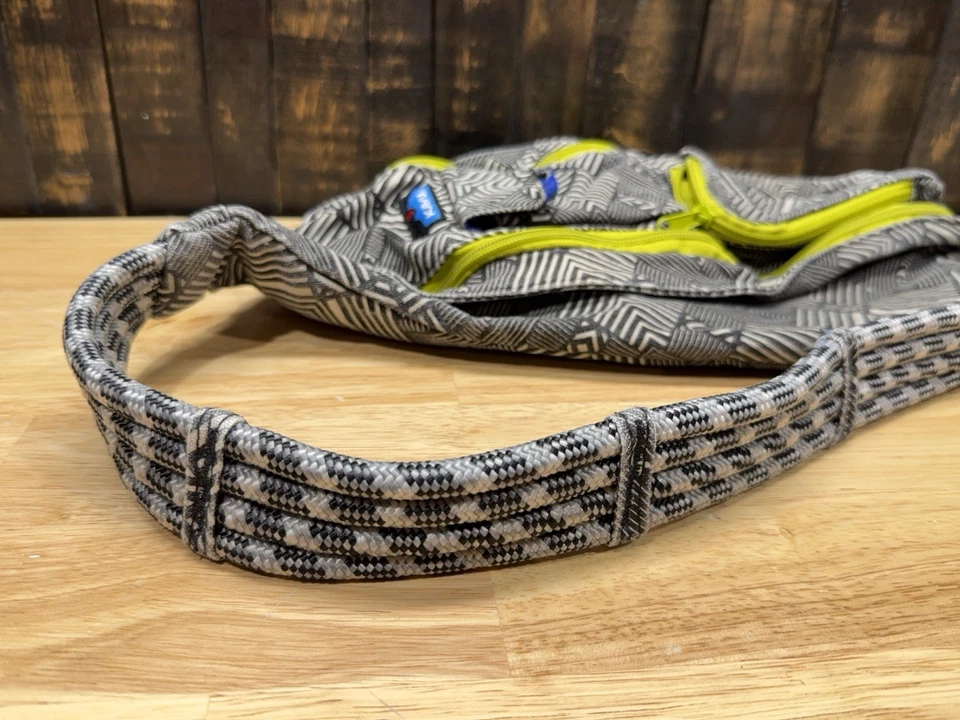 Bolso Bandolera Kavu Cuerda Bandolera Mochila de Hombro Rayas Verde Mosiac Chevron Foto 3 de 4