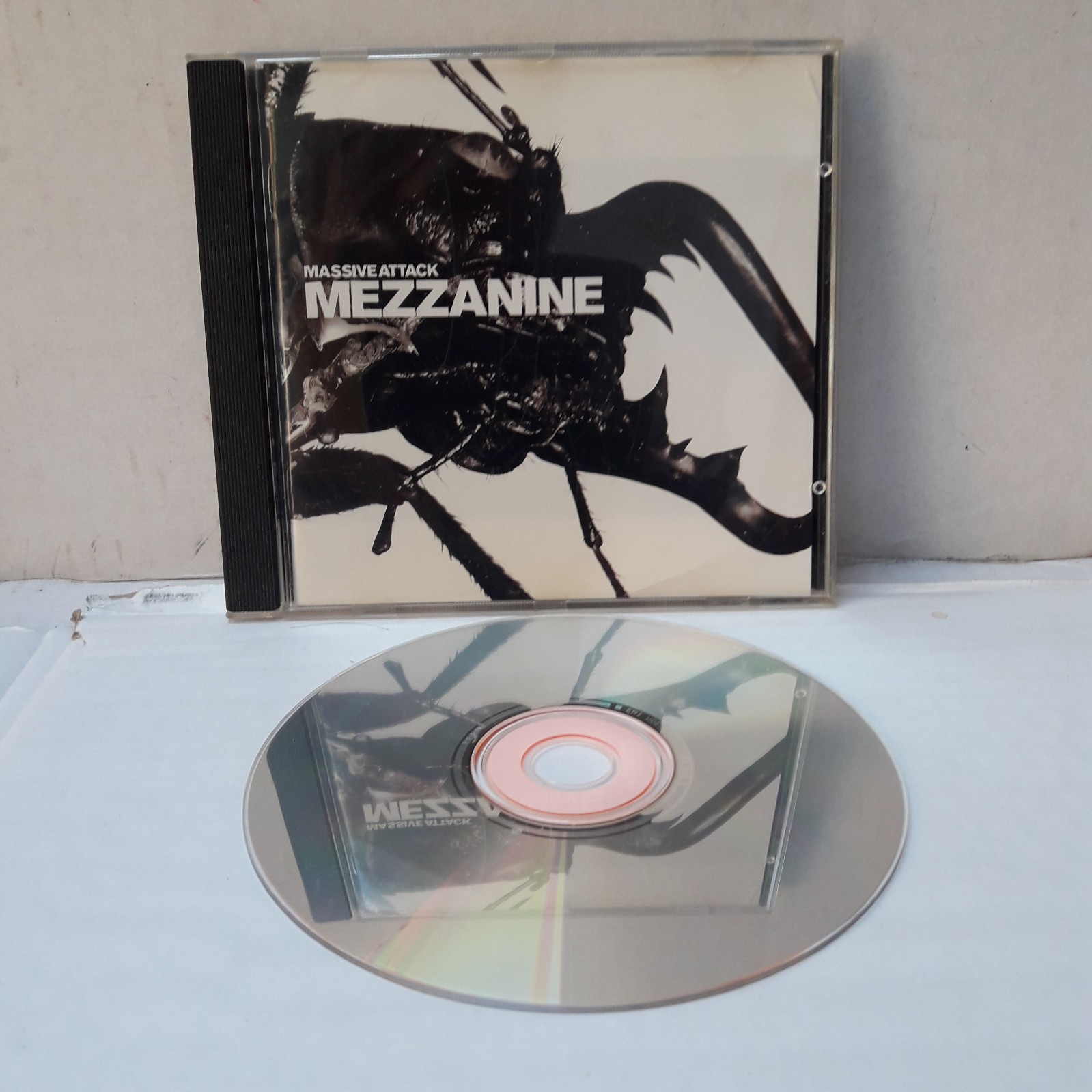 Mezzanine by Massive Attack (CD, 1998)