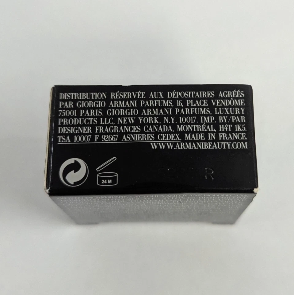 1 GIORGIO ARMANI EYES TO KILL SOMBRA DE SEDA 0,14 oz - SOMBRA: #4 NOVA NA CAIXA - Imagem 4 de 4