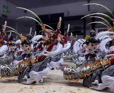 MHT Studio Crayon Shin-chan Cosplay Sun Wukong VS Erlang Shen Figurine Art Model