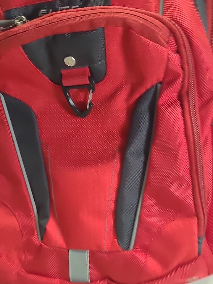 Correa de suspensión para mochila High Sierra Elite refrigerada por flujo de aire rojo gris Foto 3 de 4