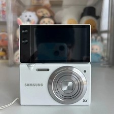 Samsung MV800 Flip-out Selfie 5X Optical Zoom 16MP Touch Screen Vlog Camera