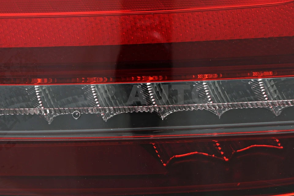 For 2019-2021 Mercedes-Benz C300 C43 Amg C63 Amg Taillight Driver Left Side - Image 3 of 4