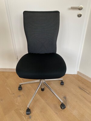 VITRA T-Chair Bürostuhl Designklassiker schwarz-weiß gestreift