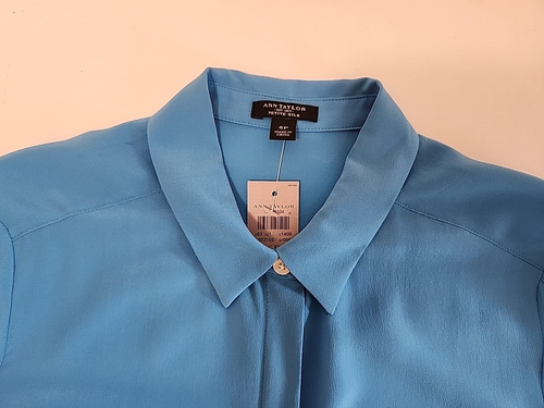 Ann Taylor Women's Silk Button Up Long Sleeve Roll Tab Pocket Blouse 6 Pet NWT - Picture 8 of 11