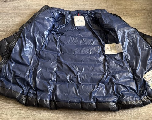 MONCLER KIDS Down Puffer JACKET BLUE Size 5  Pre-owned 110 Cm - Picture 4 of 9