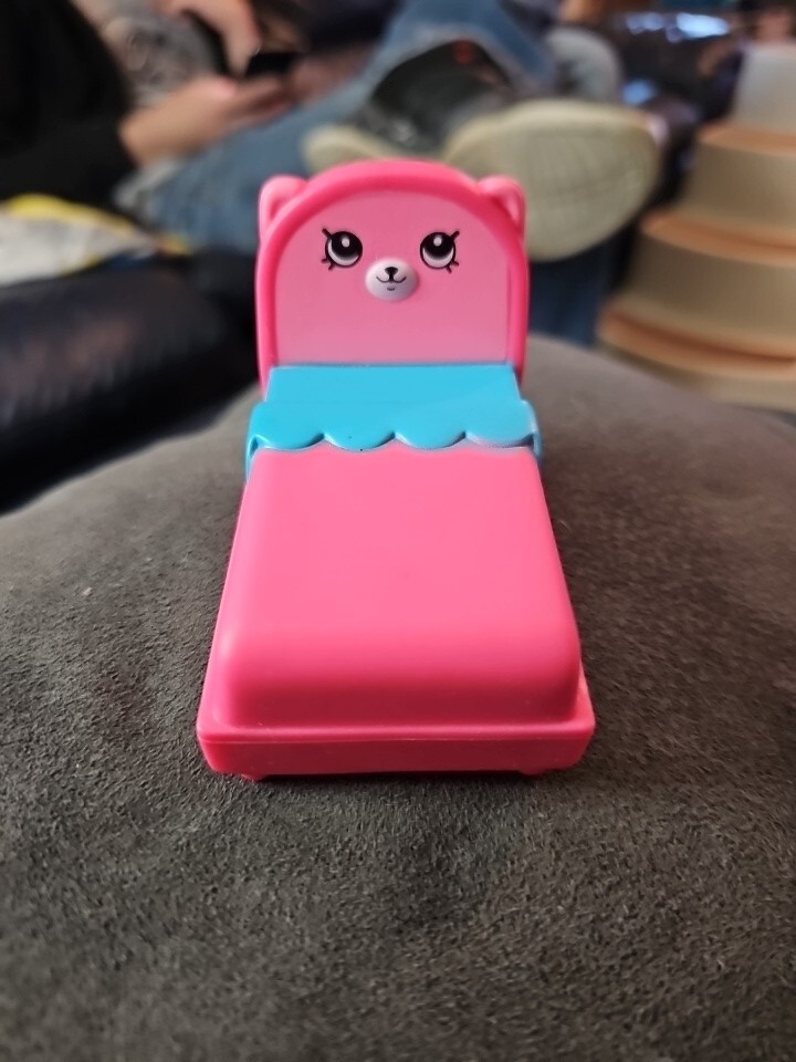 McDonalds Shopkins 2018 Happy Meal Happy Places Figures Furniture