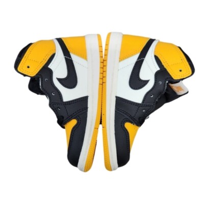 シューズ(男性用) NIKE AJ1 RETRO HIGH OG Taxi Yellow Toe s-l1200.jpg
